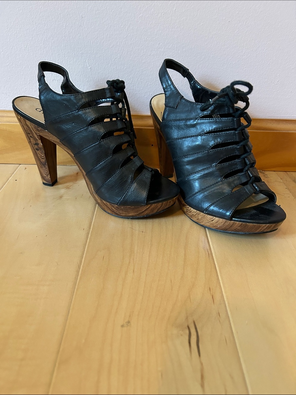 Black Faux Leather Lace-Up Platform Heels Y2K Boho Wood Heel 7.5